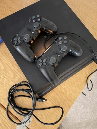 Sony playstation ps4 pro 1tb - 4,