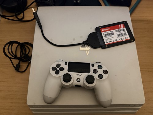 Sony playstation pro 1tb - 4,