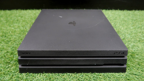 Sony playstation pro - 4,