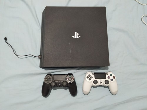 Ps4 pro and - ps4, 2