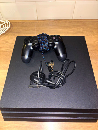 Sony playstation pro 1tb - 4,