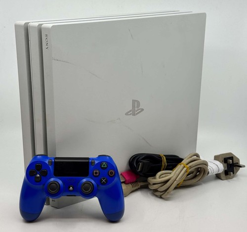 Playstation pro 1tb white - 4,
