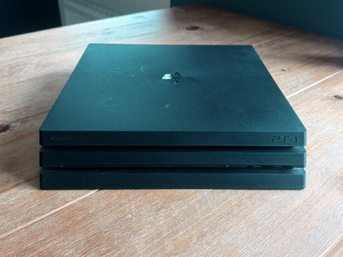 Sony playstation pro ps4 - 4,