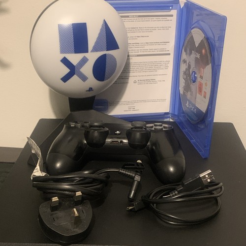 Sony playstation pro console - sony,