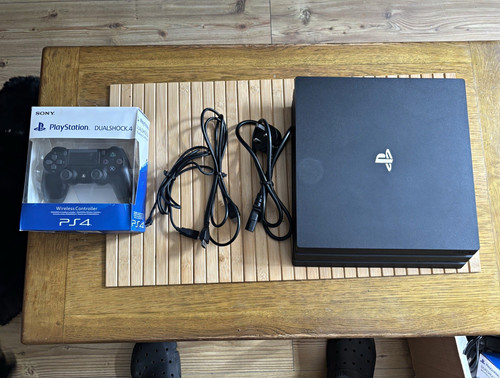 Sony playstation pro 1tb - 4,